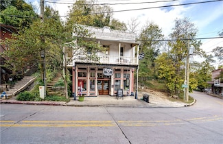 50 N Main St, Eureka Springs, AR 72632