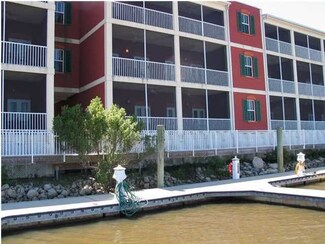 329 Water St Unit 108, Apalachicola, FL 32320