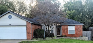 470 Robin Hood Ct, Springdale, AR 72764