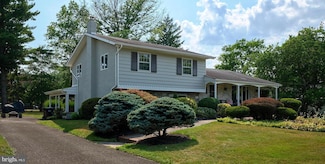 244 N West St, Doylestown, PA 18901