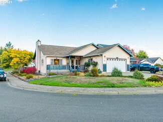 813 Howard Jordan Loop, Dayton, OR 97114
