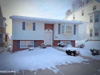 22 S Nice St, Frackville, PA 17931