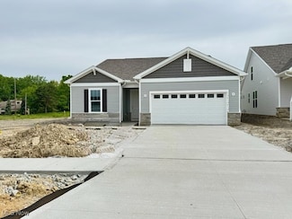 423 Clipper Ct, Avon Lake, OH 44012