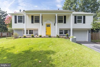 4206 Plaza Ln, Fairfax, VA 22033