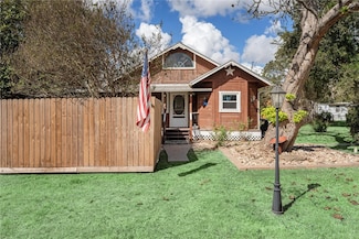 333 Walnut St, New Ulm, TX 78950