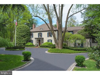 1138 Red Rose Ln, Villanova, PA 19085