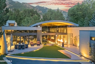 2550 E Brentwood Dr, Holladay, UT 84121