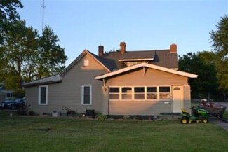 116 E Catherine St, Flora, IN 46929