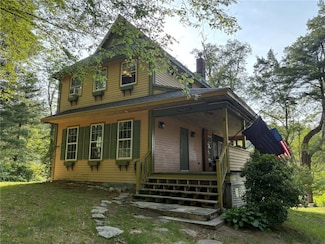 40 Anthony Rd, Foster, RI 02825