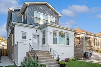 5118 W Winnemac Ave, Chicago, IL 60630