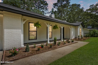 92 Longmeadow Rd, Brandon, MS 39042