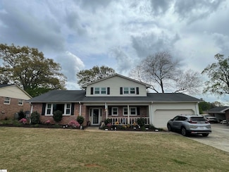 107 Pinehurst Dr, Mauldin, SC 29662