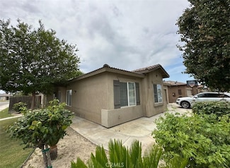 2403 Trapper St, Bakersfield, CA 93313