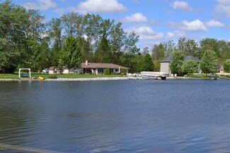 230 W 590 S, Wolcottville, IN 46795
