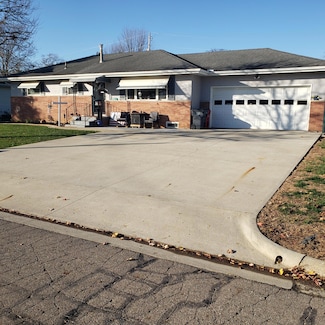 340 Gary St, Ashville, OH 43103