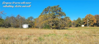 17169 Ft Lyon Rd, Windsor, MO 65360