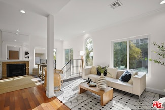 9323 Alcott St Unit 101, Los Angeles, CA 90035
