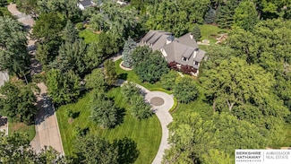 717 Hackberry Rd, Omaha, NE 68132