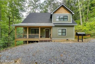 2485 Waldens Creek Rd, Sevierville, TN 37862
