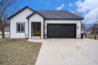 2128 Sampson Ave, Muskegon, MI 49441