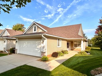 1120 Woodland Dr, Hastings, MN 55033