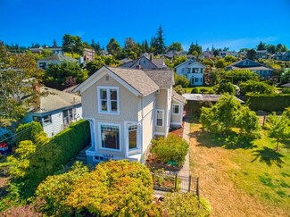 1011 13th St, Bellingham, WA 98225