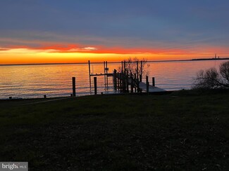 11640 Bachelors Hope Ct, Swan Point, MD 20645