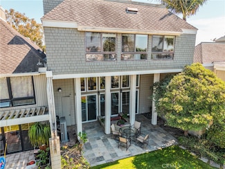 16355 Wimbledon Ln, Huntington Beach, CA 92649