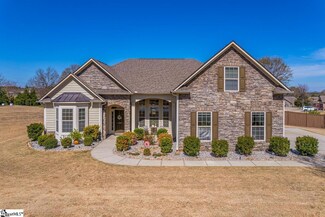 105 Cooper Oaks Ct, Simpsonville, SC 29681