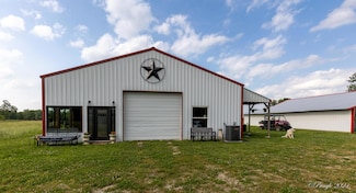 12407 State Route E, West Plains, MO 65775