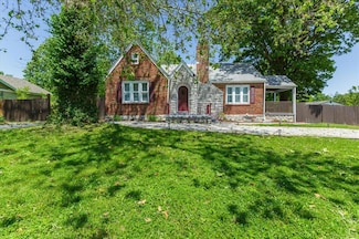 1723 Redman Rd, Saint Louis, MO 63138