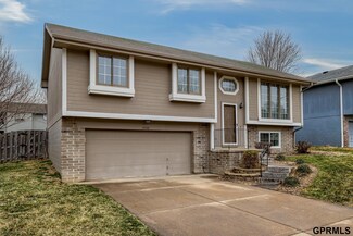 15530 Newell St, Omaha, NE 68138