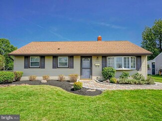 455 Colonial Rd, Bellmawr, NJ 08031