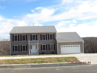 31 Warm Earth Rd, Naugatuck, CT 06770