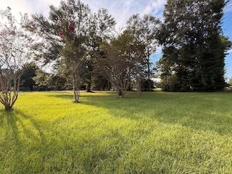 165 Salem Rd, Picayune, MS 39466