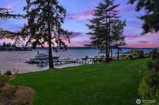 3639 Hunts Point Rd, Hunts Point, WA 98004