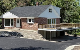 1206 Smyth Rd, Hooksett, NH 03106