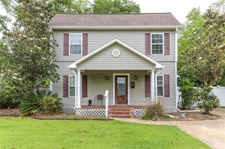 426 1st St, Jennings, LA 70546