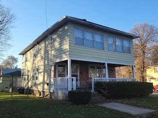 339 N Pine St, Janesville, WI 53548
