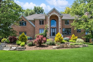25676 N Canyon Creek Ct, Barrington, IL 60010