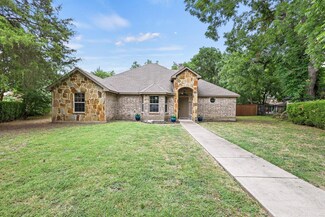 120 Pecan Grove, Lancaster, TX 75146