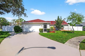 8005 Pepperidge Ln, Port Richey, FL 34668