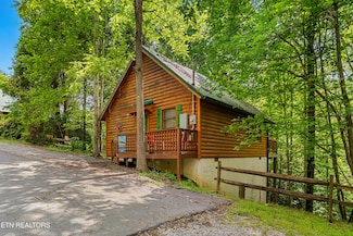 1452 Cupid Way, Sevierville, TN 37876
