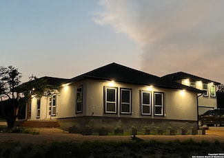 121 Jacob Dearing St, Blanco, TX 78606
