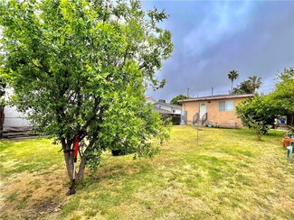 10545 Leolang Ave, Sunland, CA 91040