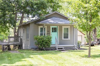 1532 S Pleasant St, Independence, MO 64055