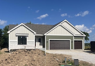 W149N11982 Red Holly Dr, Germantown, WI 53022