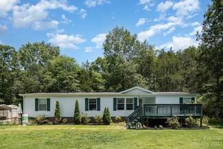 5451 Foxcroft Dr, Fort Lawn, SC 29714