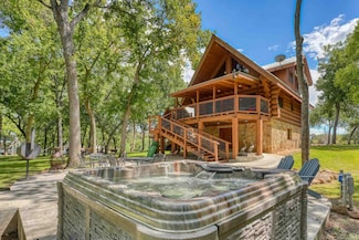 605 Log Country Cove, Burnet, TX 78611