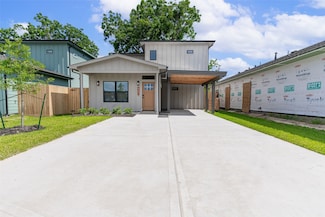 207 Dipping Stream St, Houston, TX 77076